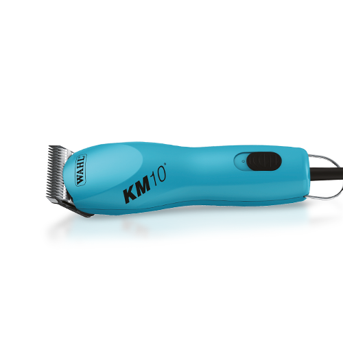 Wahl KM10 2-speed Corded clipper for dog grooming is designed for tackling the toughest animal coats with ease. With a sound level of just 63dB this clipper is extremely quiet and thanks to minimal vibrations is great for nervous pets that might be put off by louder clippers.
