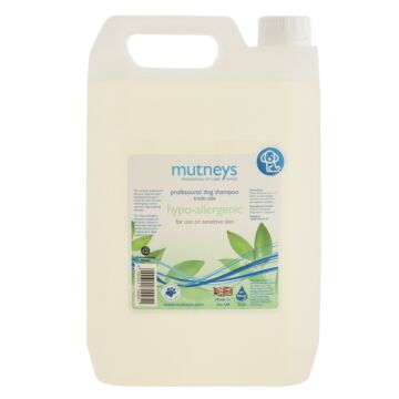 FurryHypoallergenicShampoo-4387-01-jpg